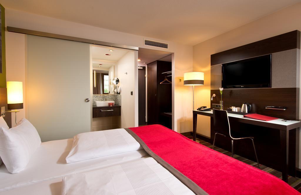 Отель Leonardo Hotel Vienna 4*