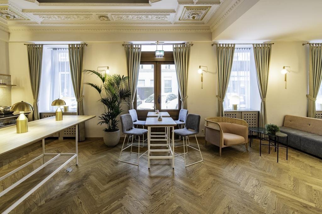 Отель Starlight Suiten Salzgries 4*