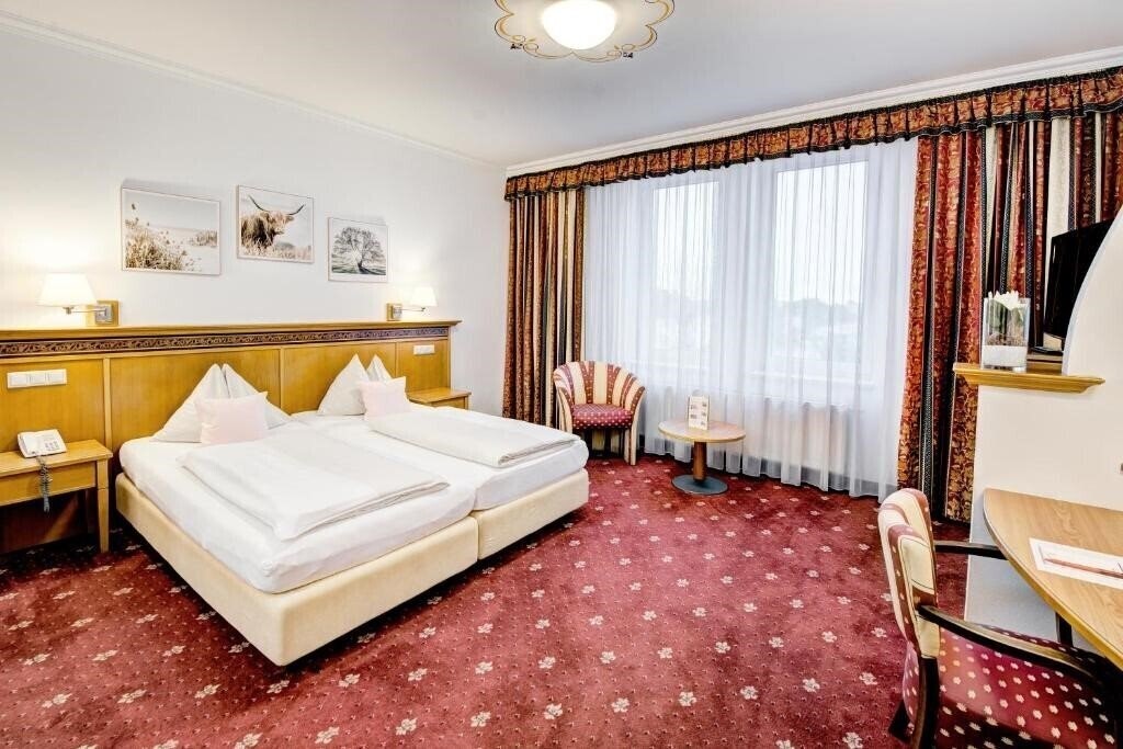 Alexandra Hotel 4* суреті