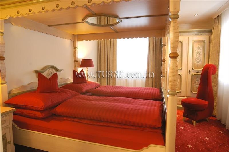 Post 4* суреті