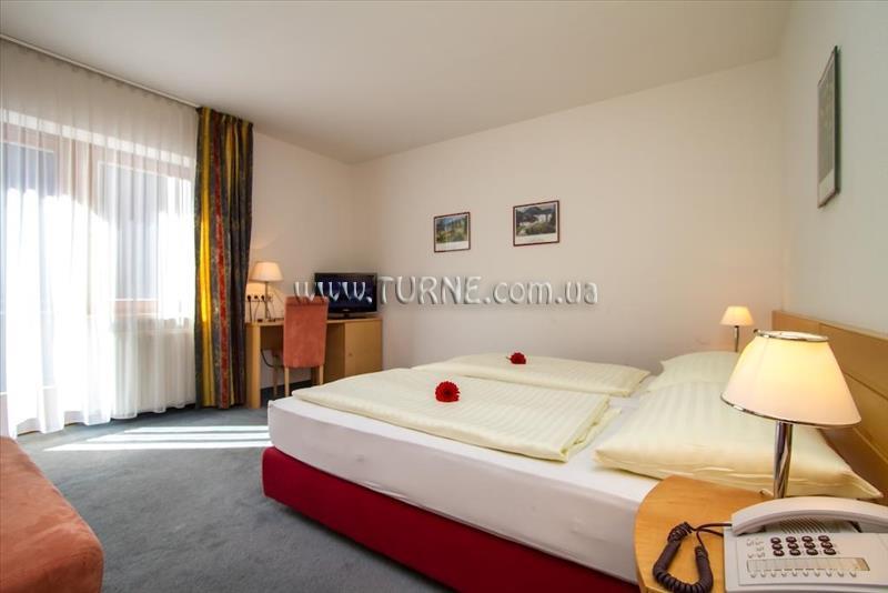 Baerenbachhof Hotel 3* қонақ үйі