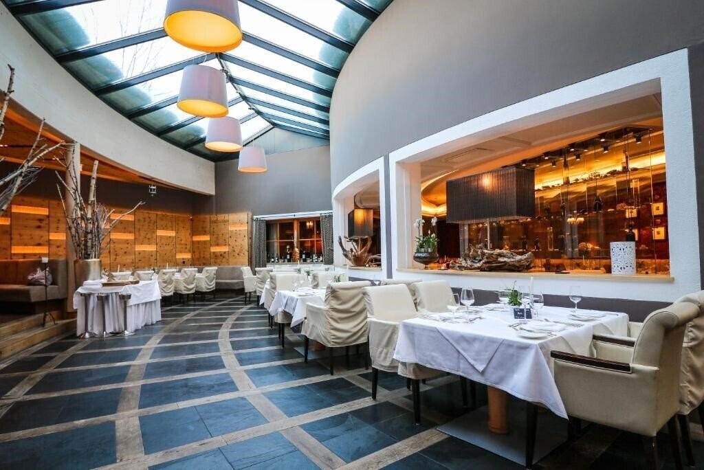 Alpine Palace 5* суреті