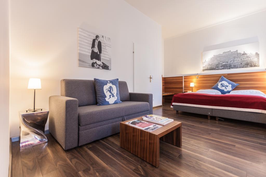 Фото Villa Carlton 4*