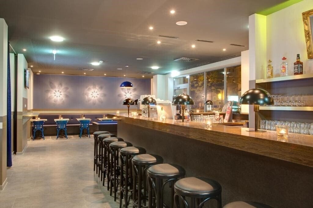 Meininger Salzburg City Center 3* суреті