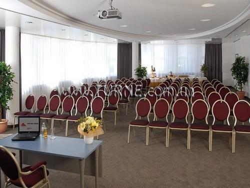 Salzburg West 4* қонақ үйі