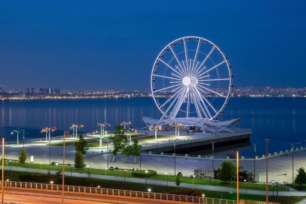 Intourist Hotel Baku Autograph Collection 5* қонақ үйі
