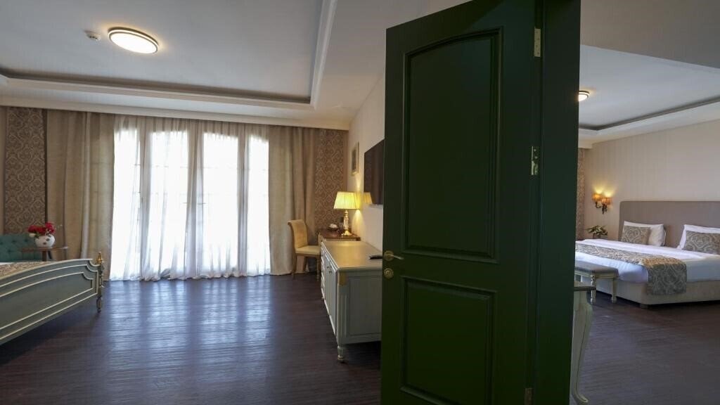 Sapphire Marine Hotel 5* суреті