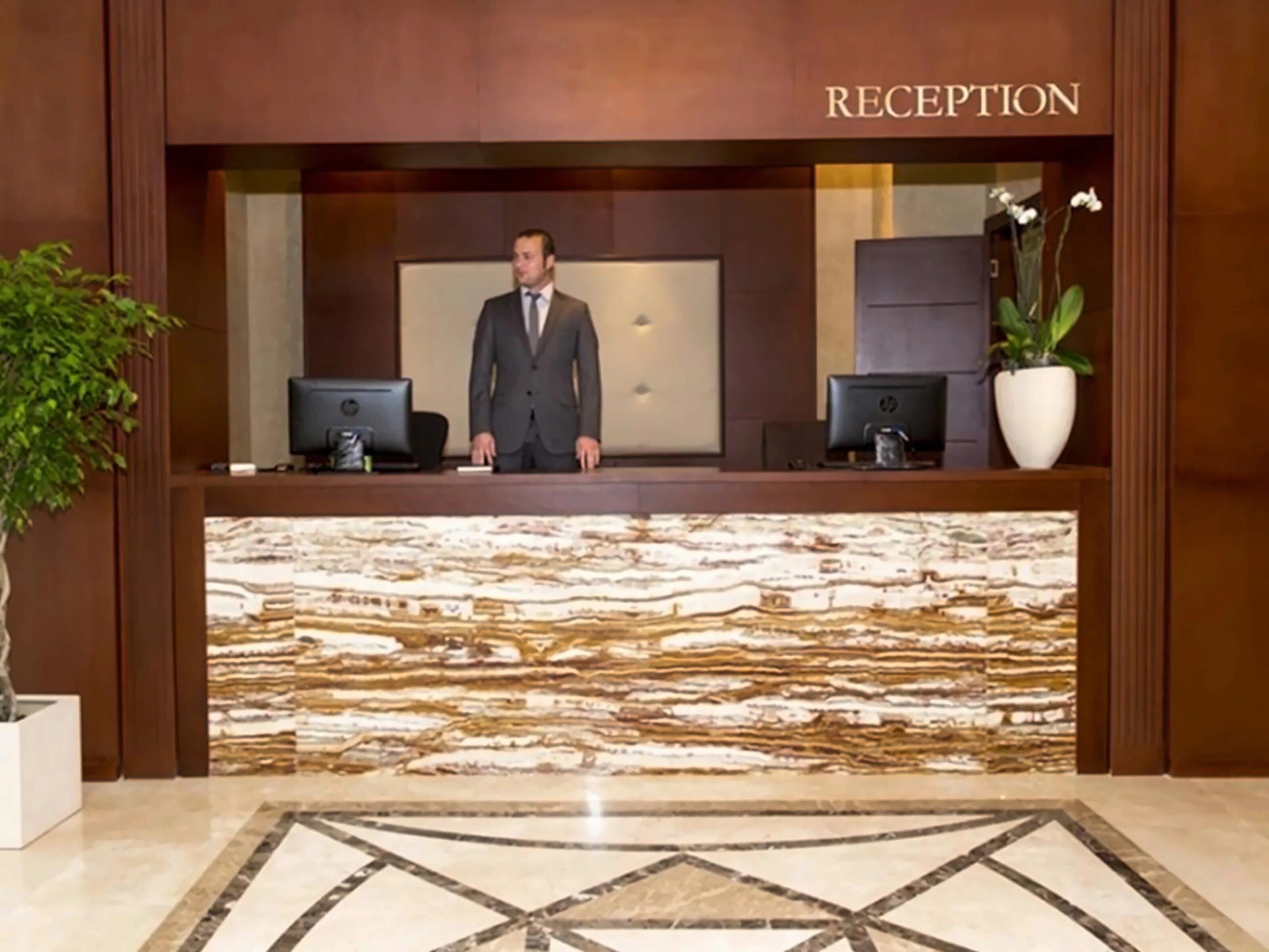 Black Mount Hotel 4* фотосуреті