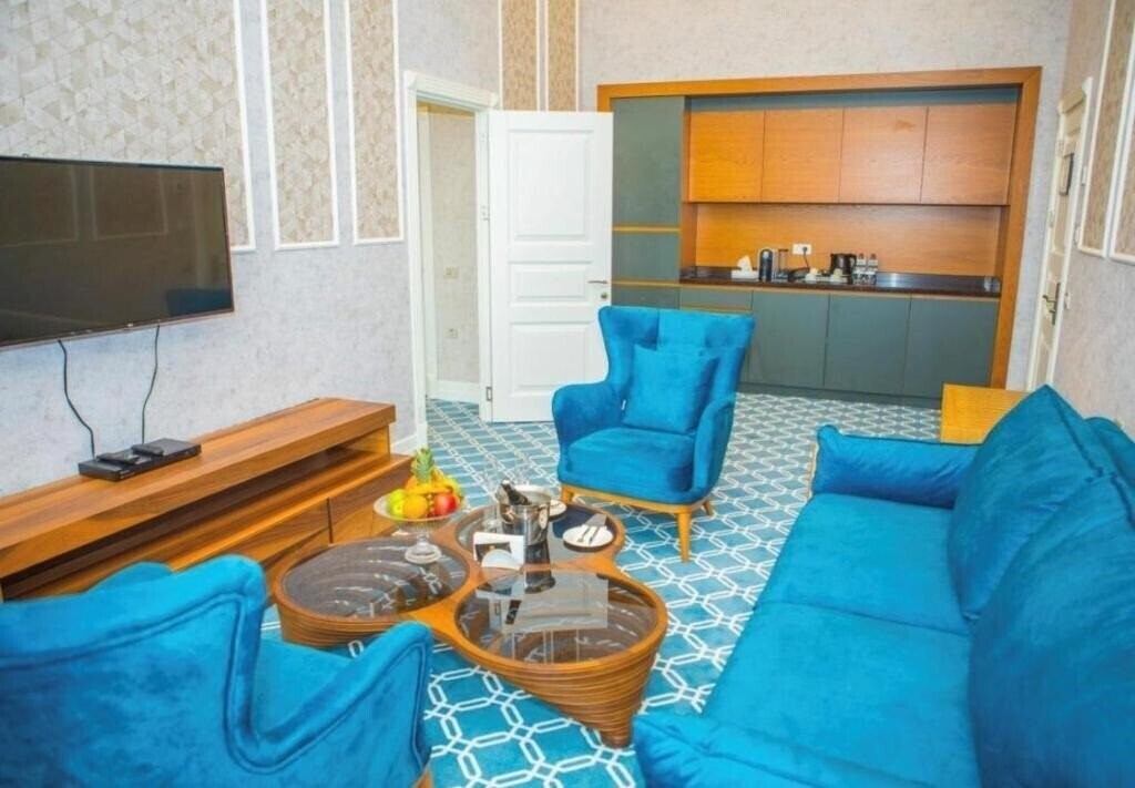 Promenade Hotel 5* қонақ үйі