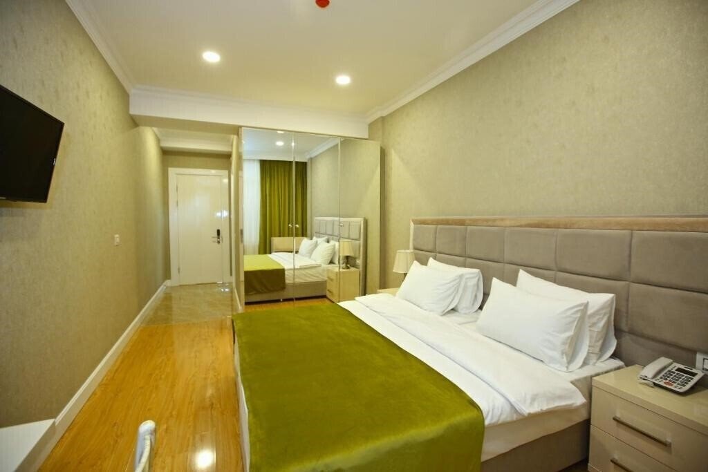 Фото Rusel Hotel 4*