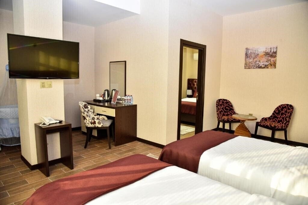 Supreme Hotel 4* суреті