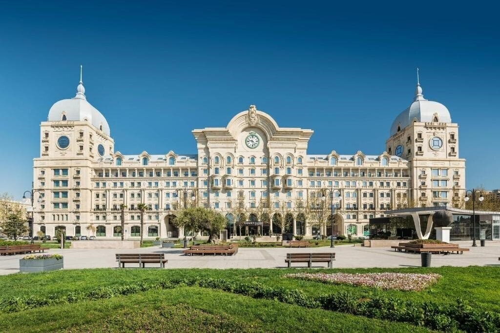 Фотография Courtyard By Marriott Baku 4*