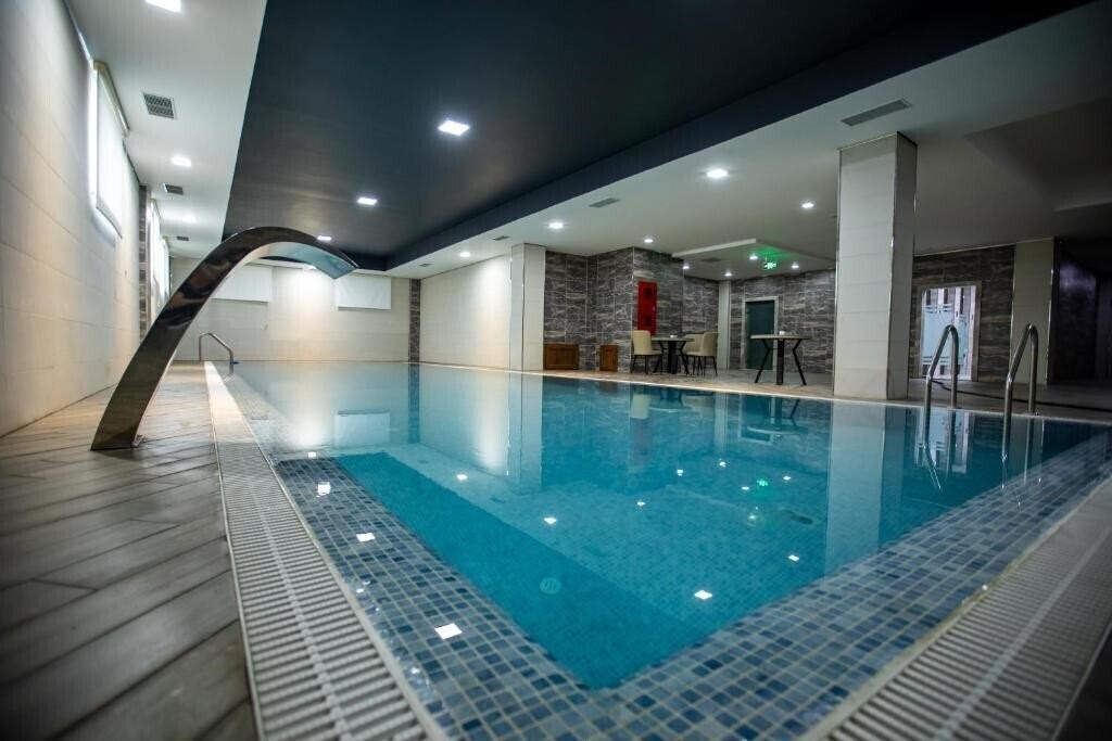 Volga Hotel Baku 4* суреті