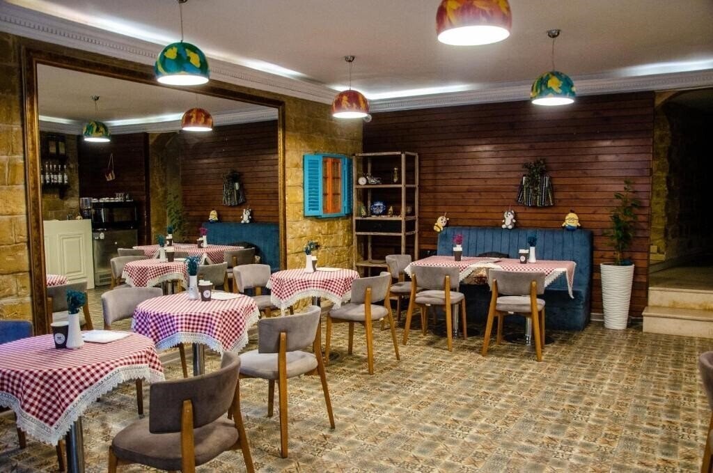 Qala Hotel Baku 3* суреті