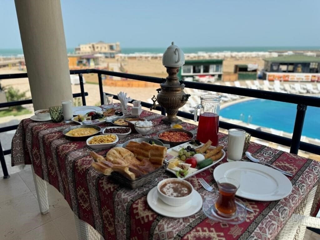 Фотография Golden Beach Hotel 4*