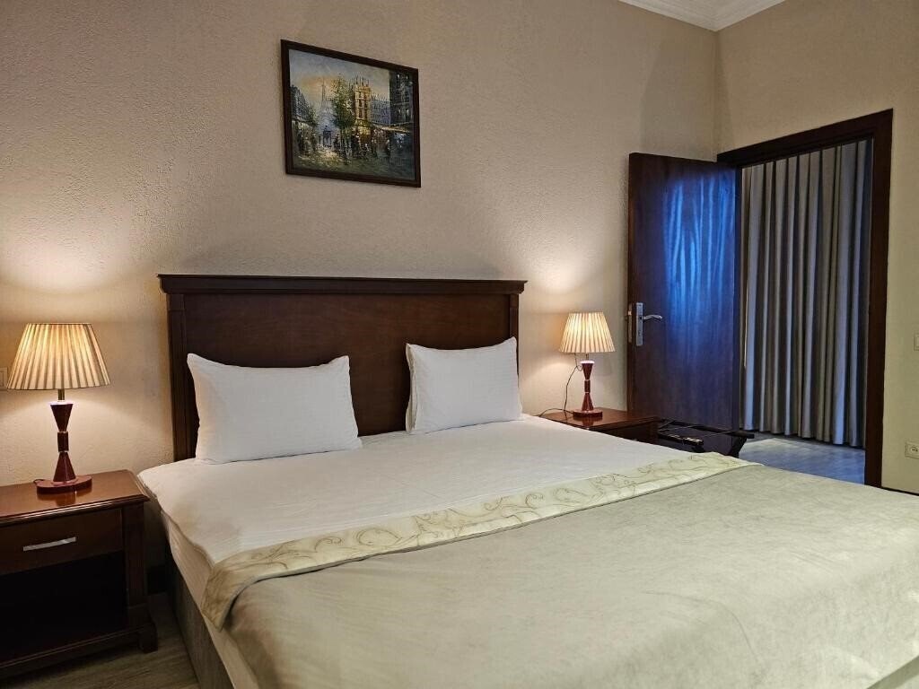 Изображение Crown Suite Hotel Baku 3*