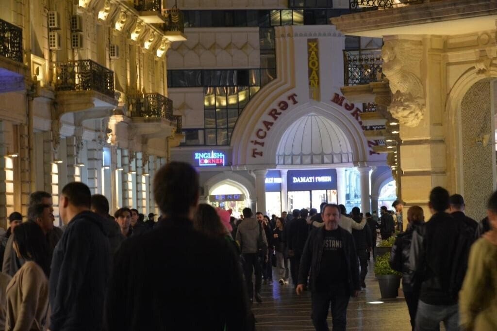 Perron Hotel Baku 3* суреті