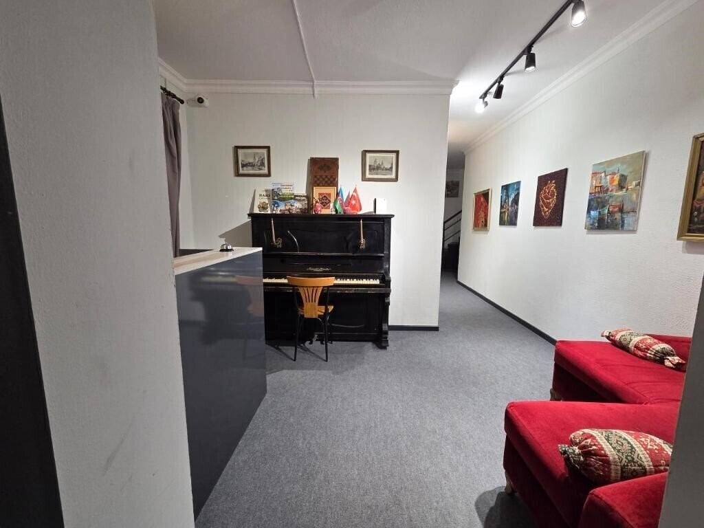 Chambers Hotel (ex. Chamblers Hotel, Moon Light, Moon Light Old City) 4* фотосуреті