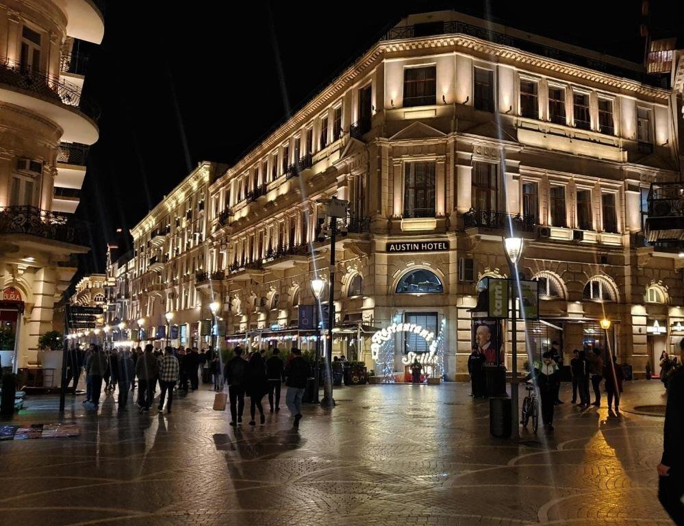 Отель Austin Hotel 4*