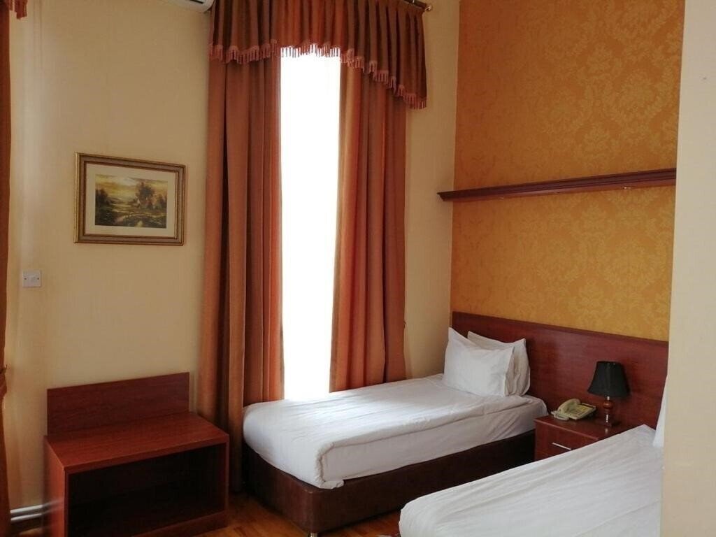 Azcot Hotel 3* суреті