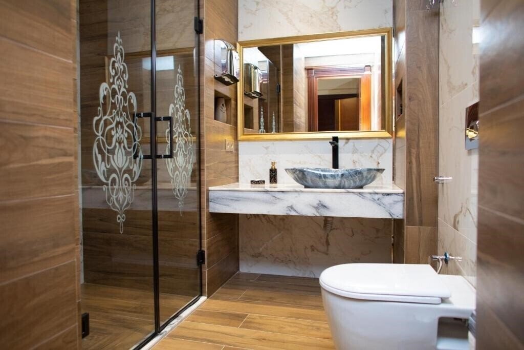 Отель Grand Hotel Baku Central Park 4*