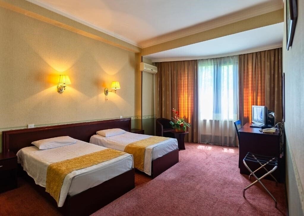 Diplomat Hotel Baku 3* фотосуреті