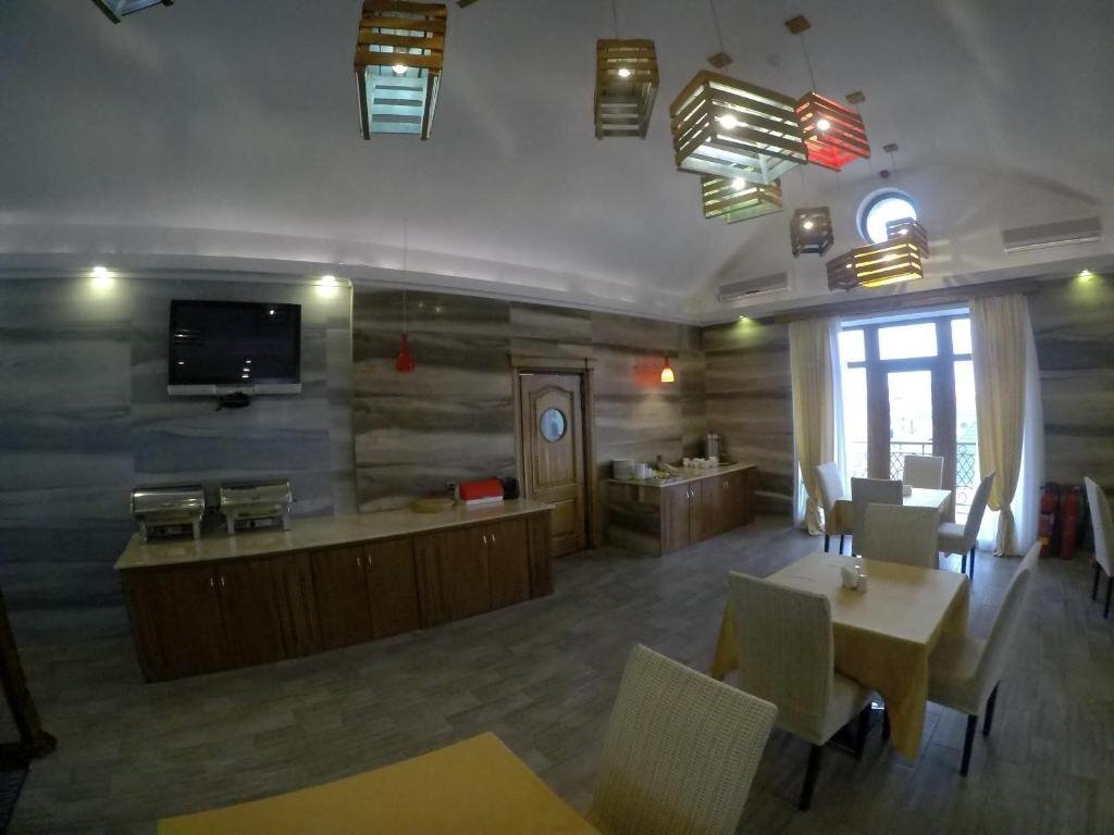Premier Hotel 4* суреті