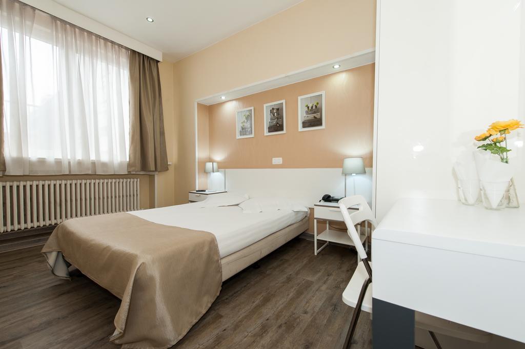 De France Hotel 2* суреті