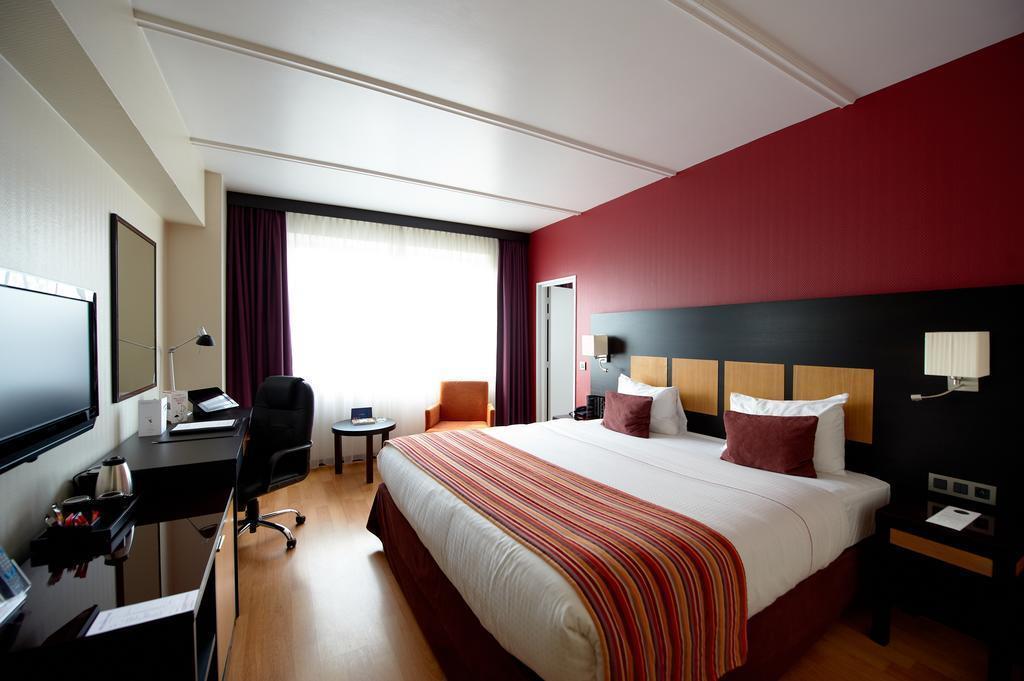 Husa President Park Hotel 4* қонақ үйі