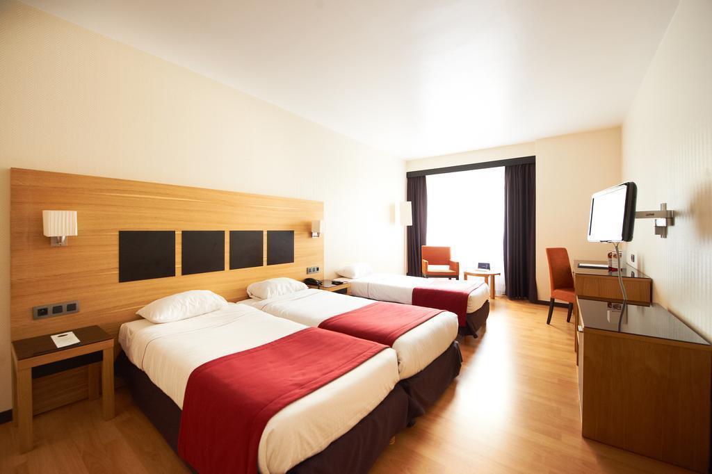 Husa President Park Hotel 4* суреті