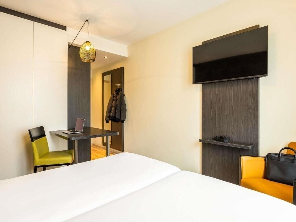 Ibis Styles Brussels Centre Stephanie 3* суреті