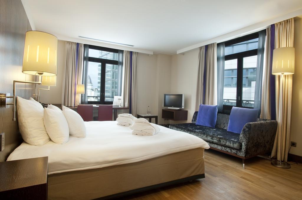 Hilton Brussels City 4* суреті