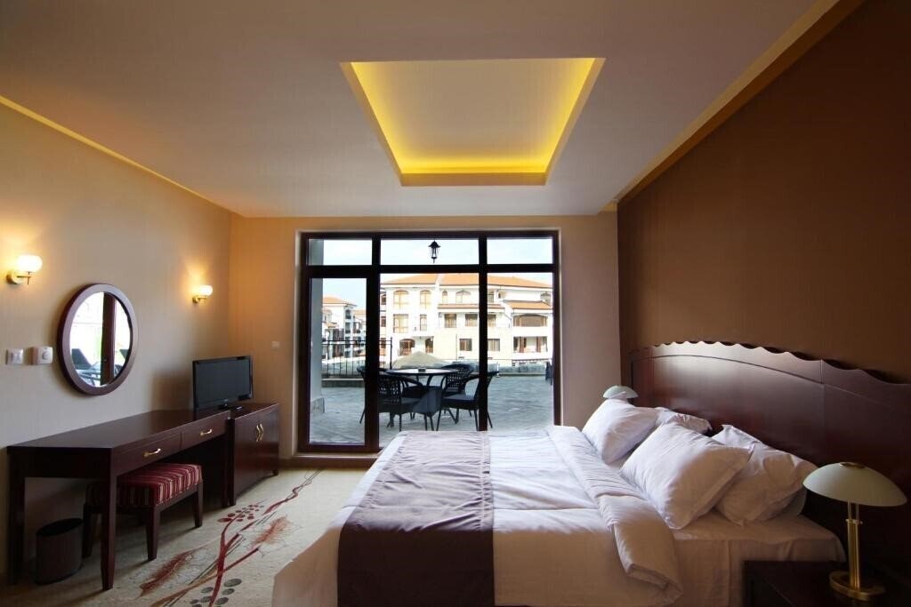 Фото Vineyards Resort 4*