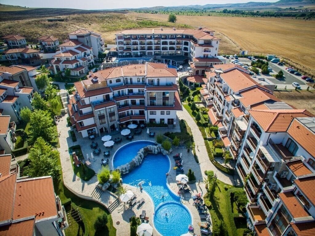 Отель Vineyards SPA Hotel 4*