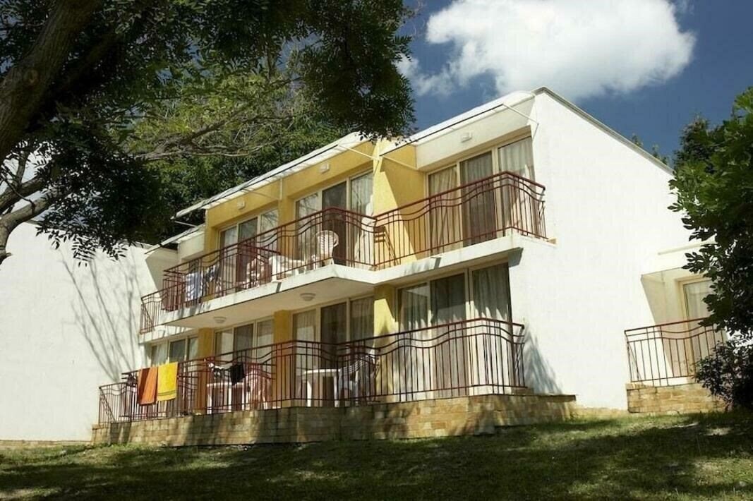 Отель Magnolia Villas 3*