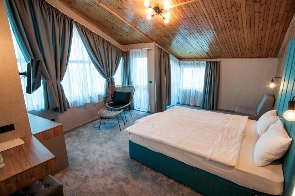 White House Family Hotel 3* суреті