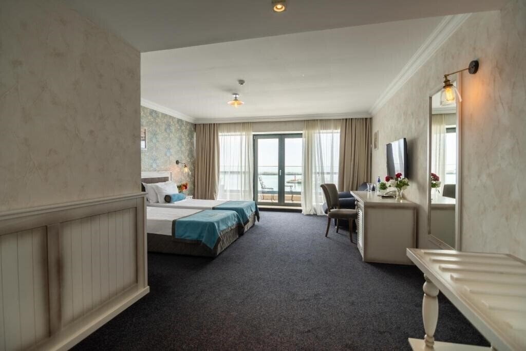 Фото Hotel Antik 3*