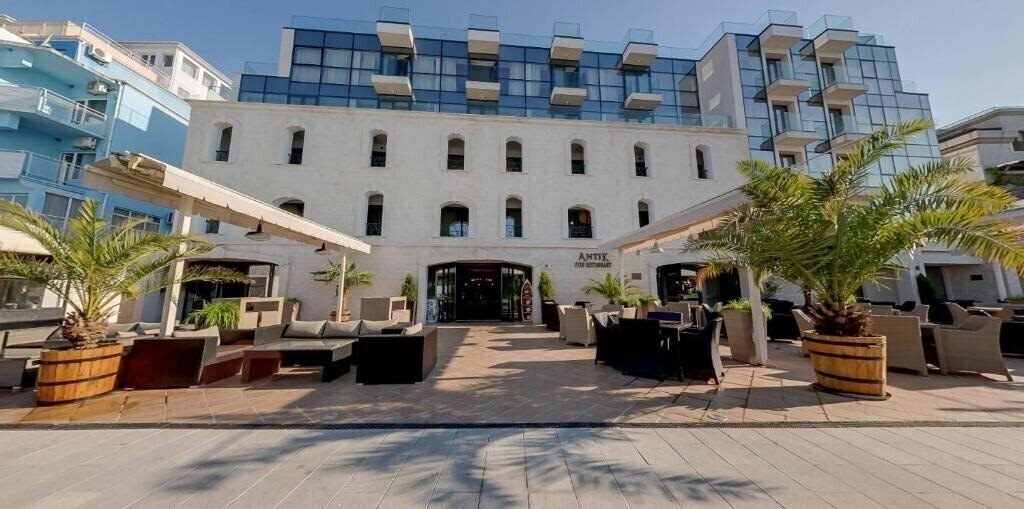 Фото Hotel Antik 3*