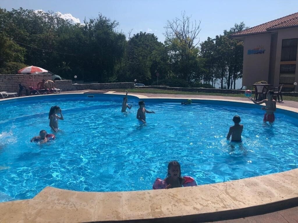 Biser Hotel 2* фотосуреті