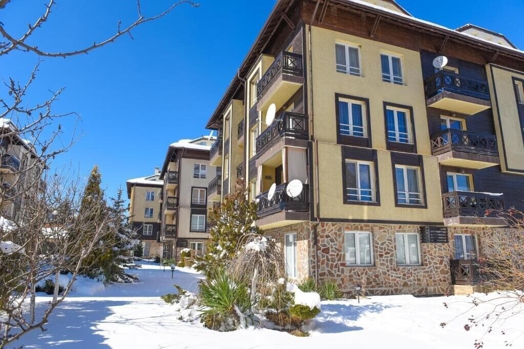 Изображение Hotel Bojur & Bojurland Apartment Complex 3*