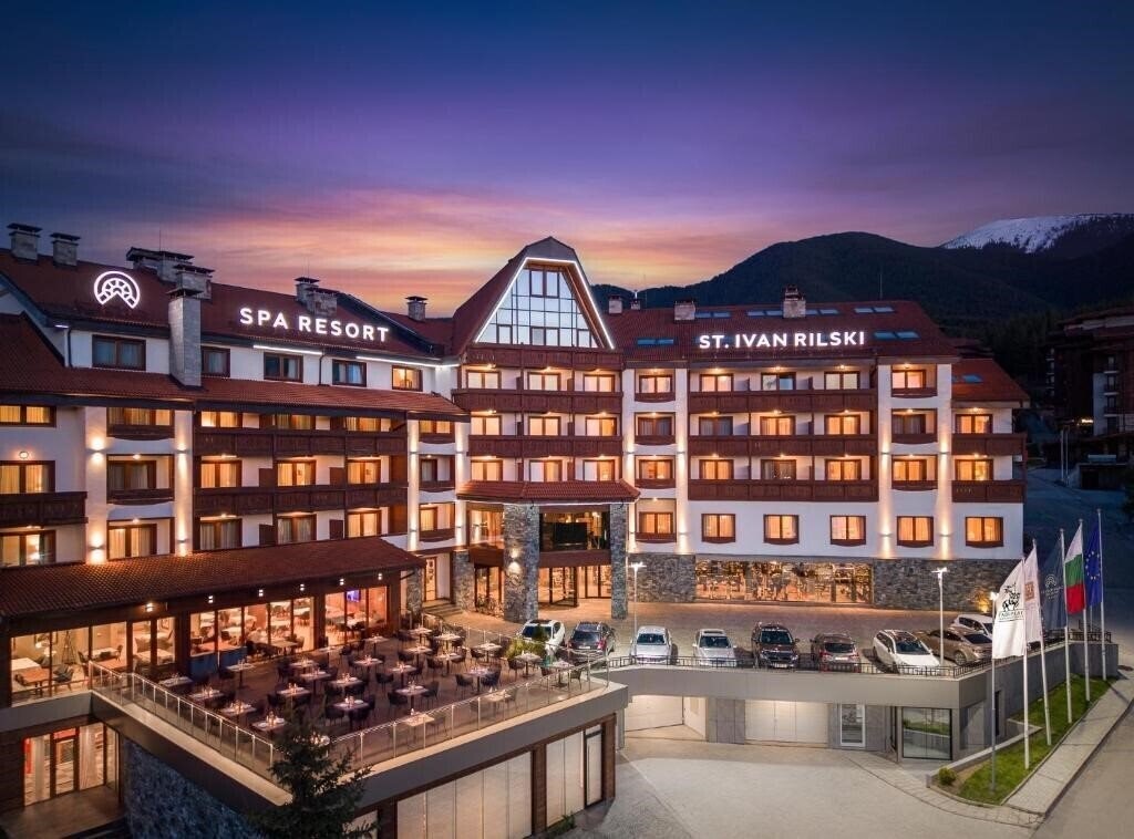 Отель Hotel Spa & Apertments St. Ivan Rilski 3*