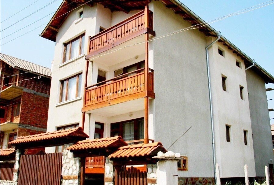 Отель Karasanski 2*