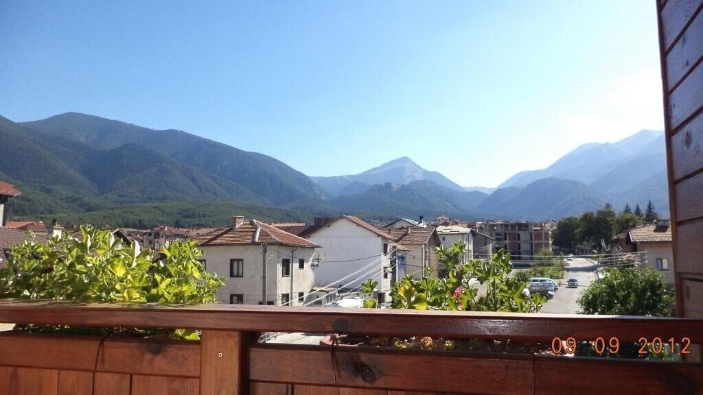 Фото Family Hotel Nadejda 3*