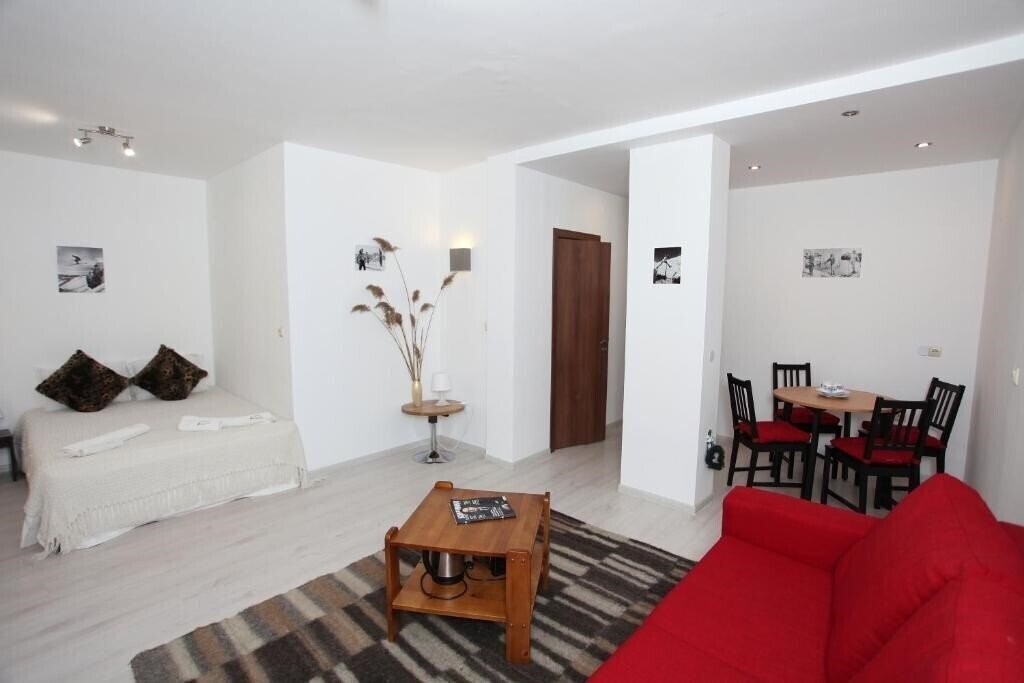 Snow Pearl Residence 3* қонақ үйі