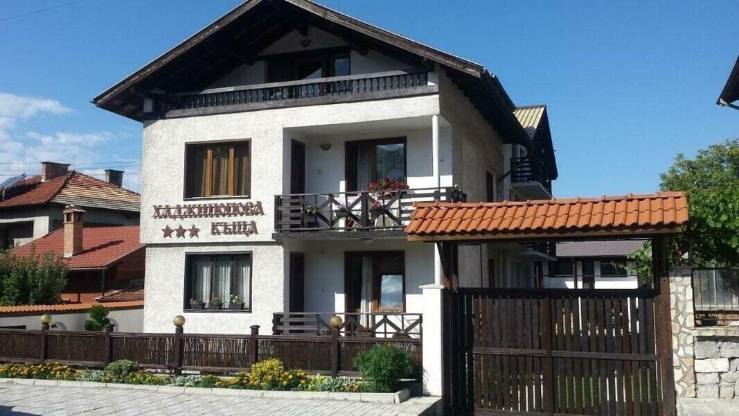 Hadjipopov Green Lodge 3* қонақ үйі