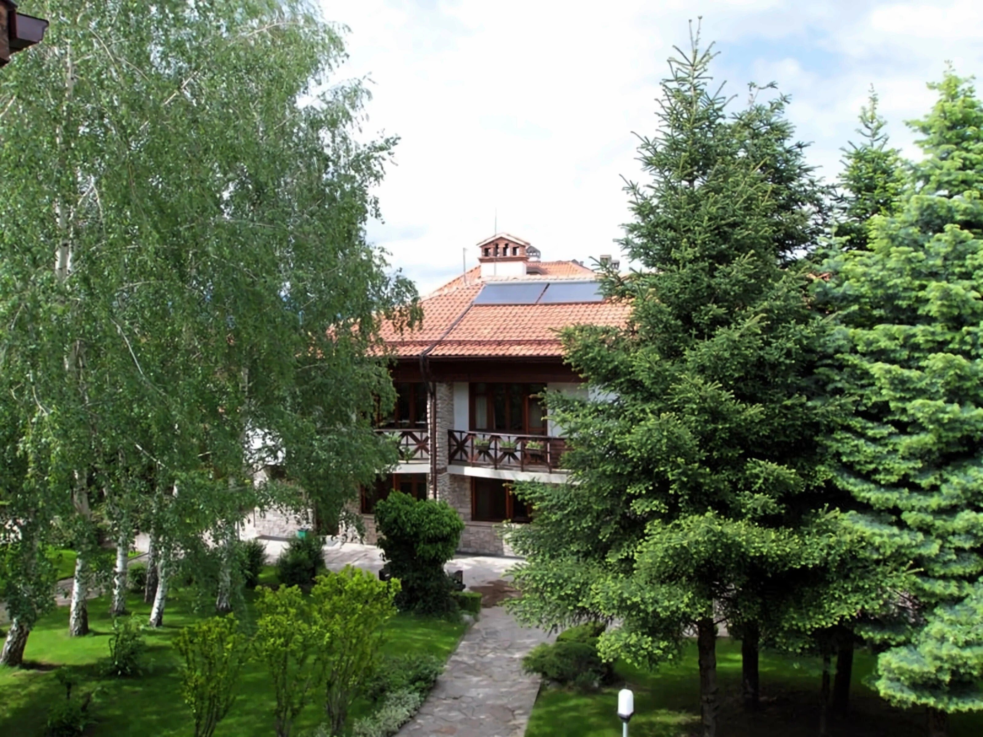 Отель Glazne 4*