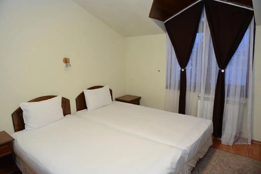 Holiday Group Hotel 3* суреті