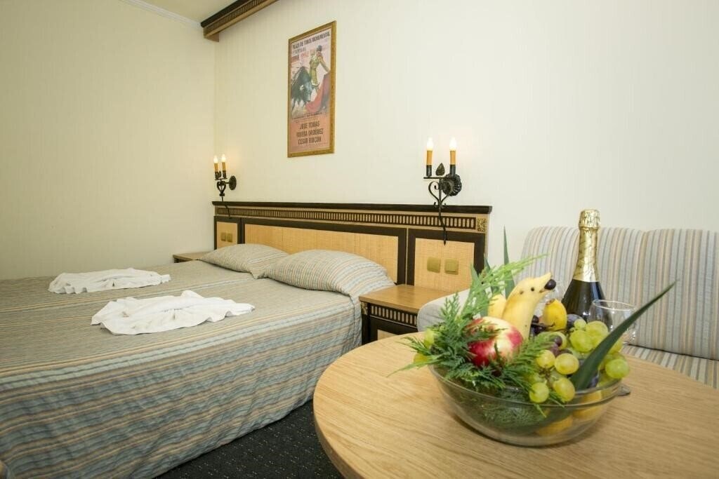 Andalucia Beach 4* суреті