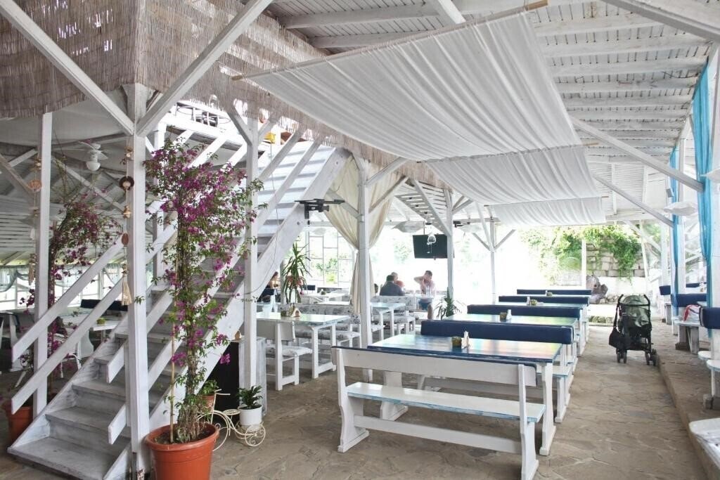 Laguna 2* суреті