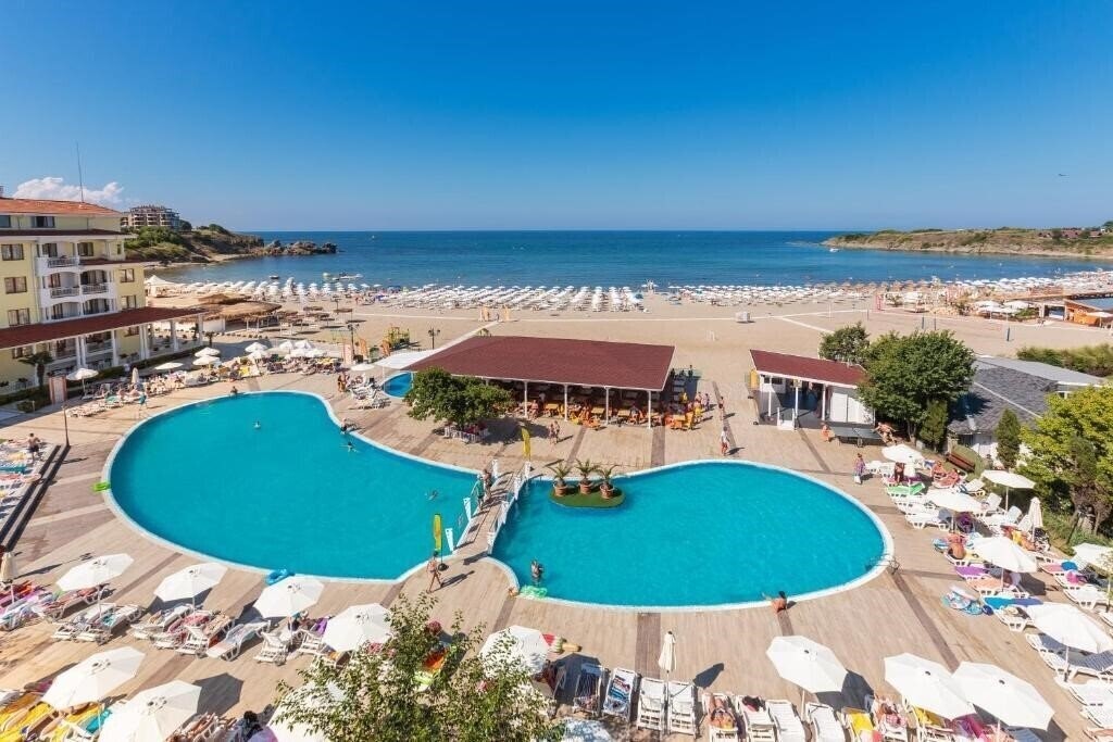 Serenity Bay Hotel 4* қонақ үйі